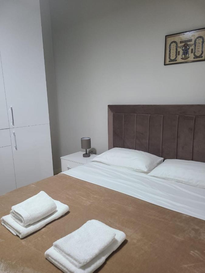 Home Inn Apartaments Tirana Bagian luar foto